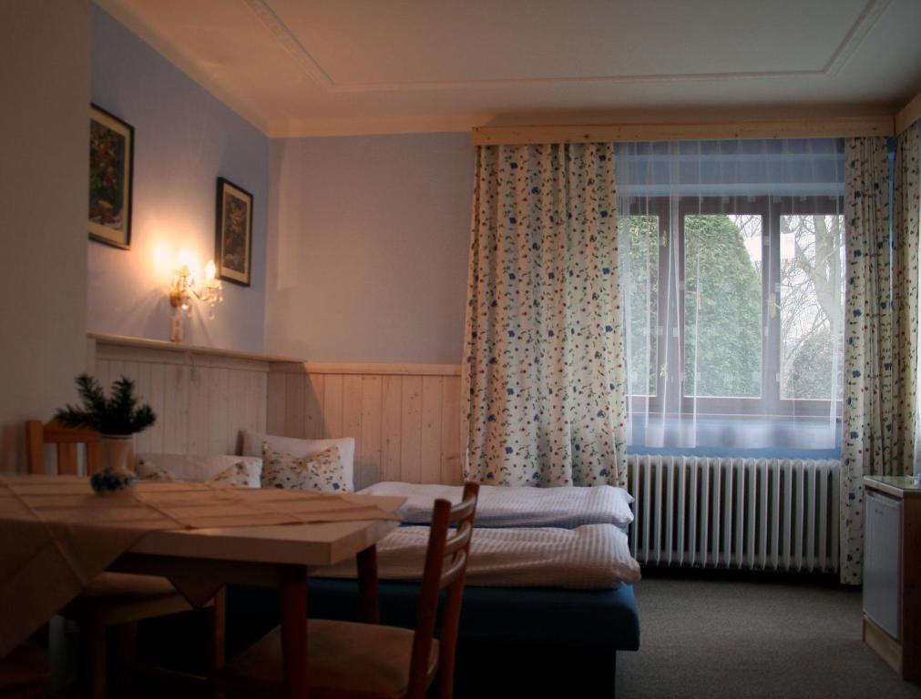A.Dalia Hotel Karlovy Vary Exterior photo
